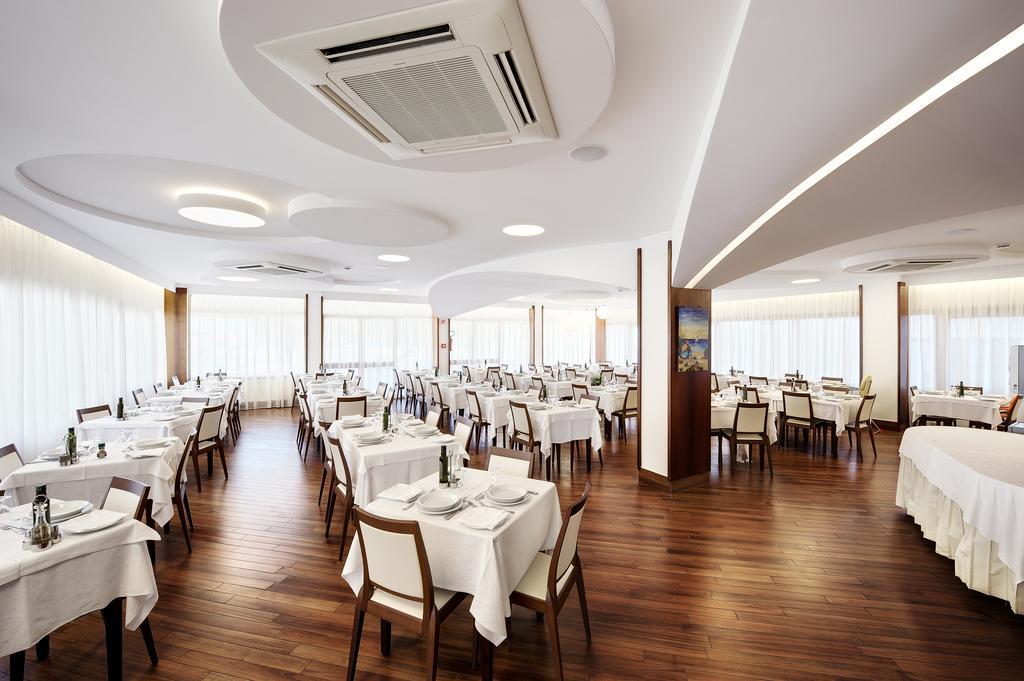 Hotel Continental San Benedetto del Tronto Ngoại thất bức ảnh